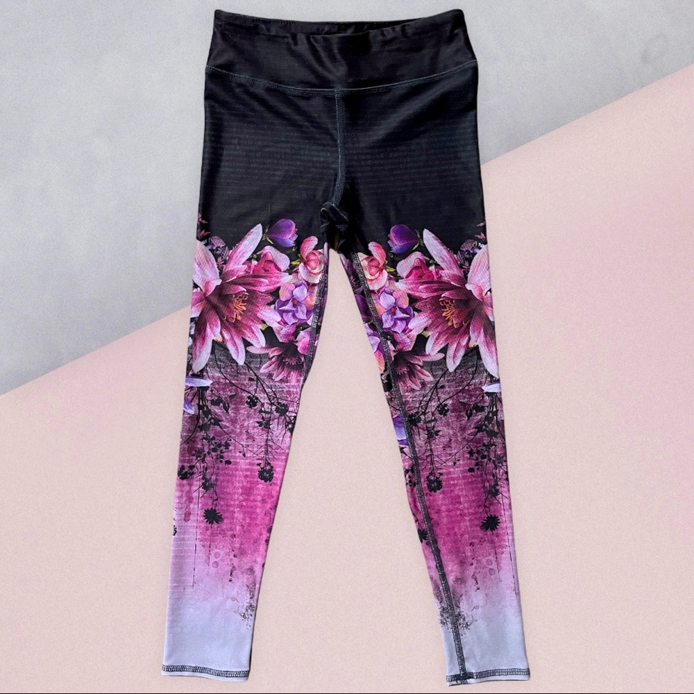 Amazing floral print cropped leggings🌺 xs